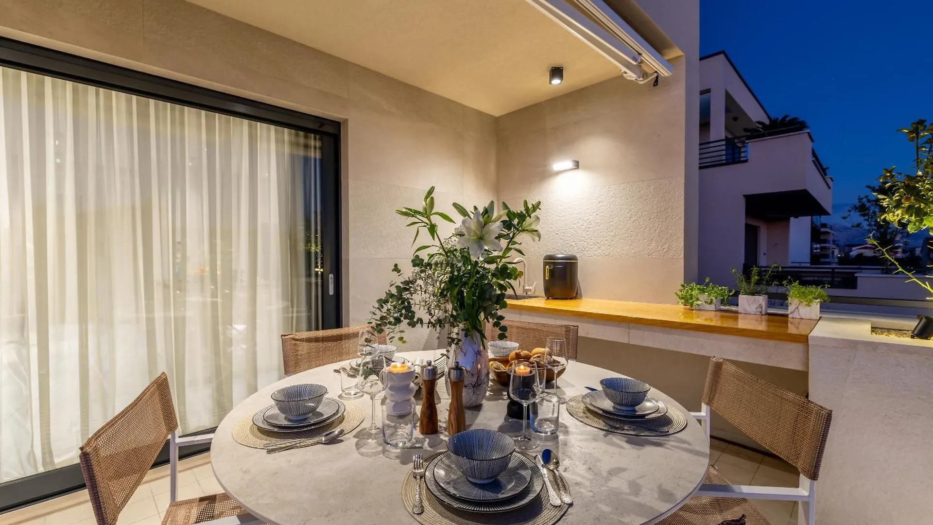 Penthouse West Side Apartment Kastela