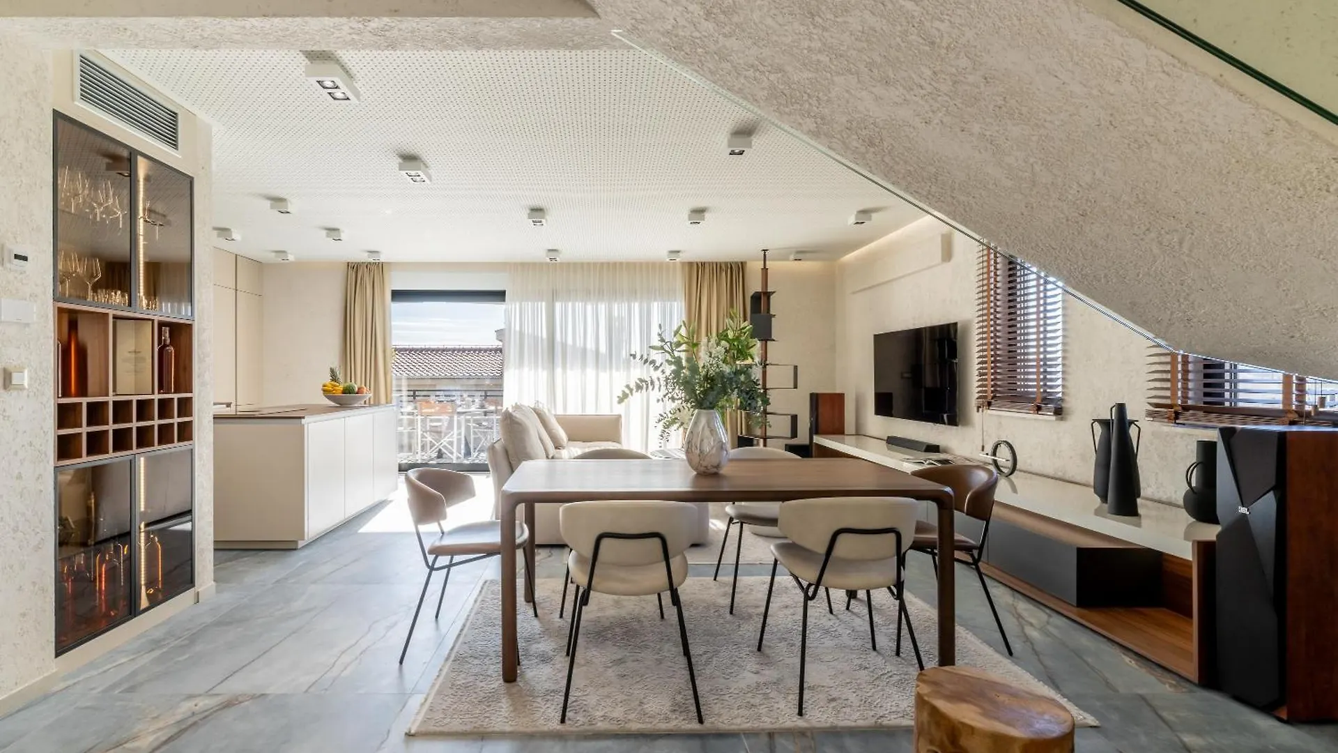 Penthouse West Side Apartment Kastela