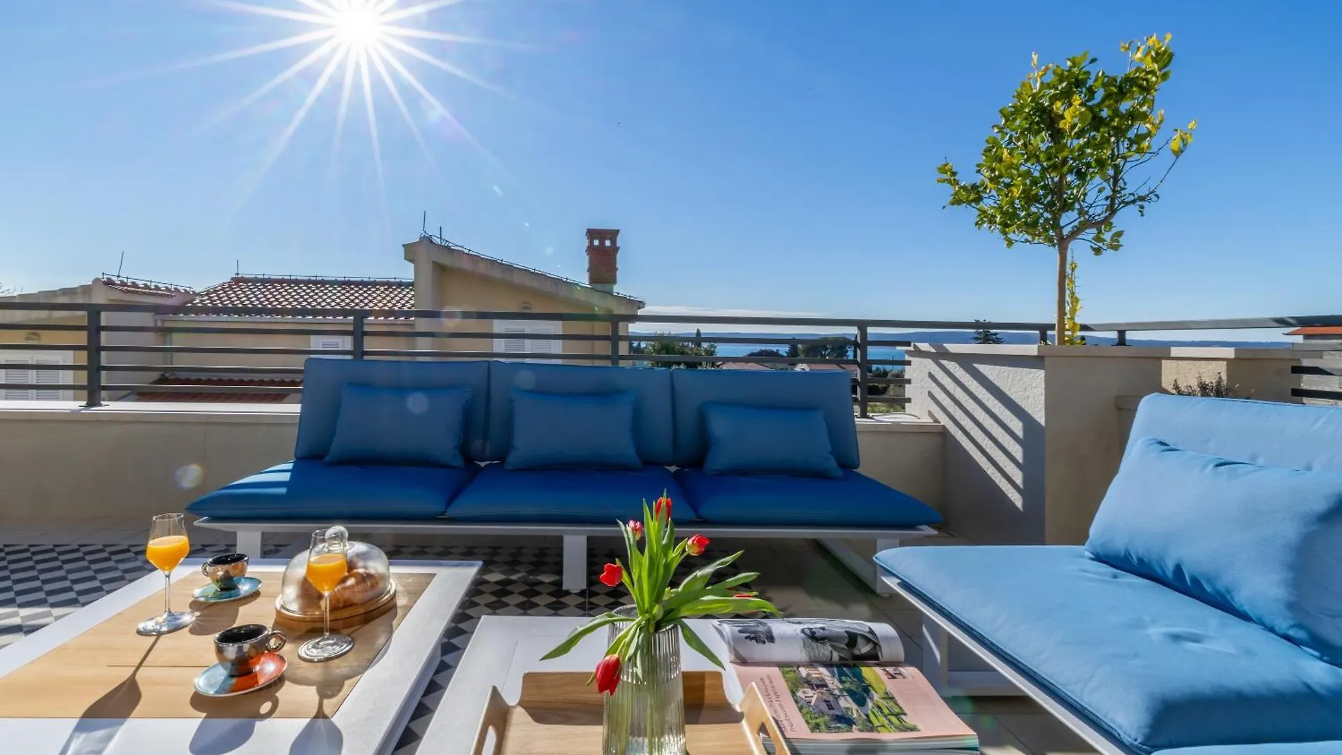 Penthouse West Side Apartment Kastela