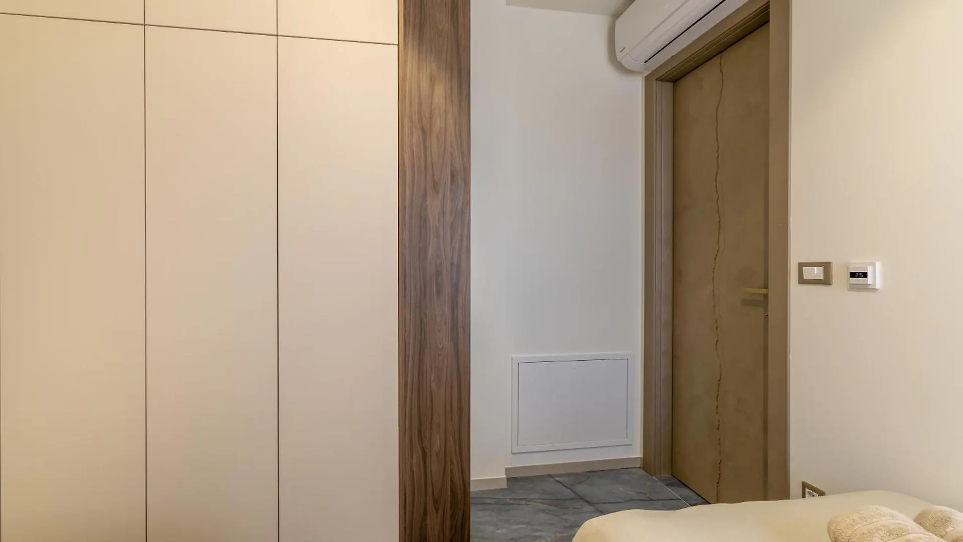 Penthouse West Side Apartment Kastela Croatia